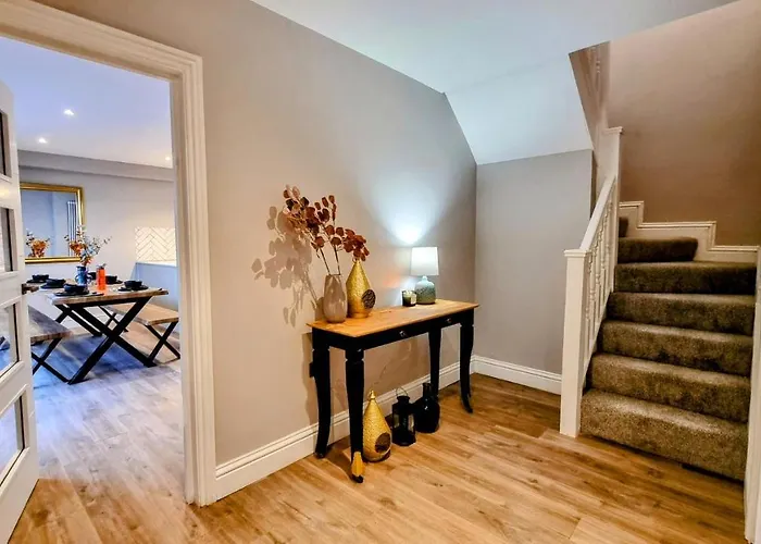 The 4 Bed Luxury Townhouse